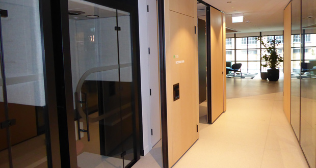 Global fintech company chooses Style for moveable walls